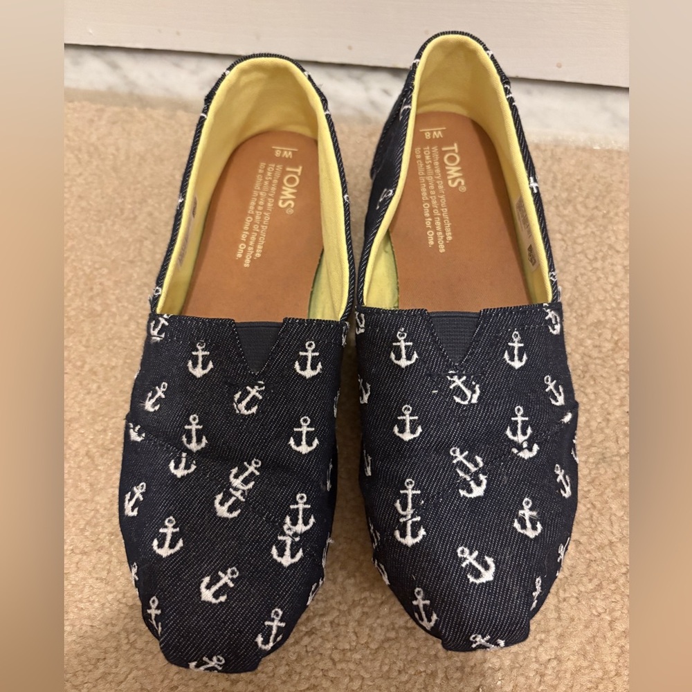 TOMS Anchor Embroidered Denim Slip-On Flats Size 8 EUC